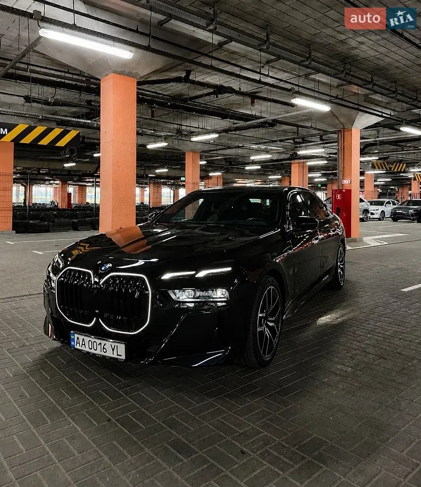 BMW I7