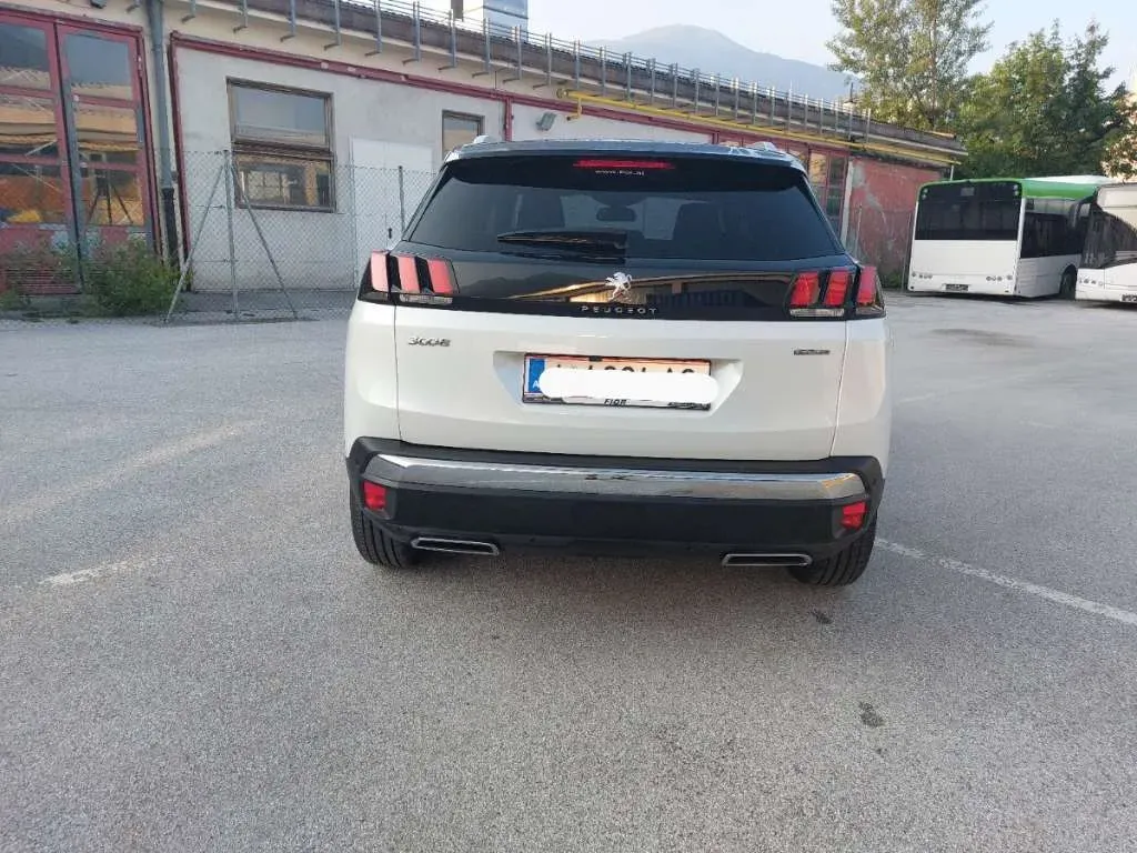 Peugeot 3008 2018 photo 3