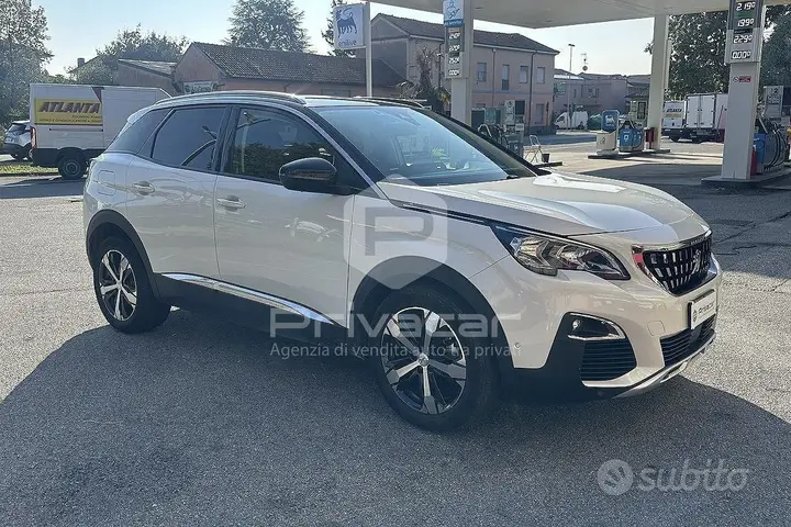 Peugeot 3008 2019 photo 3