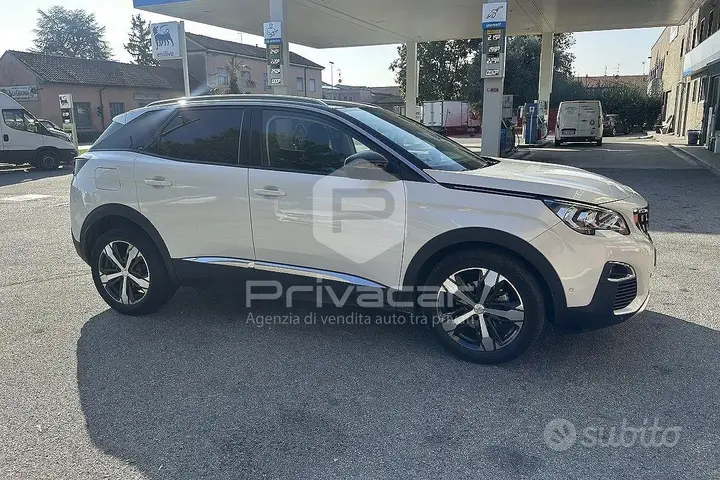 Peugeot 3008 2019 photo 4