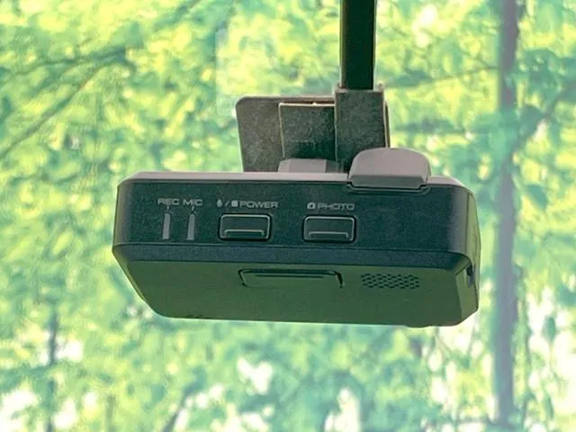 Daihatsu Molve L 2018 photo 4