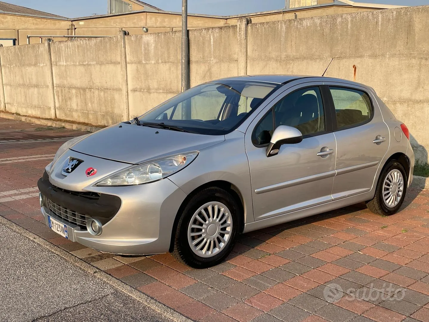 Peugeot 207