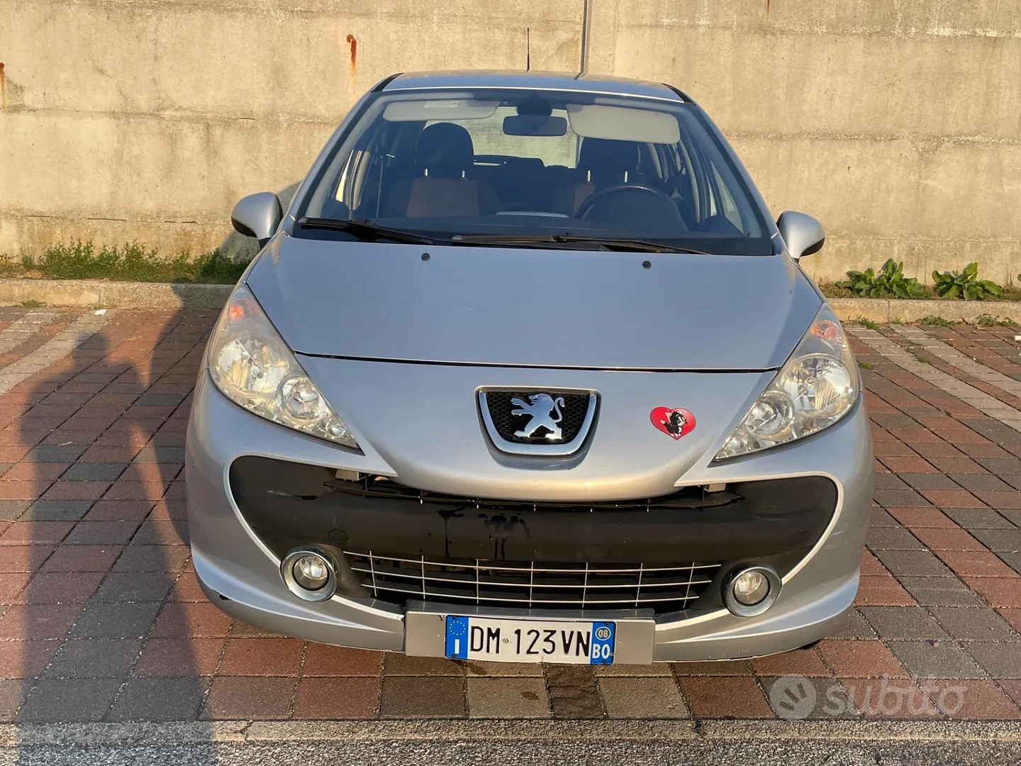 Peugeot 207 2008 photo 3