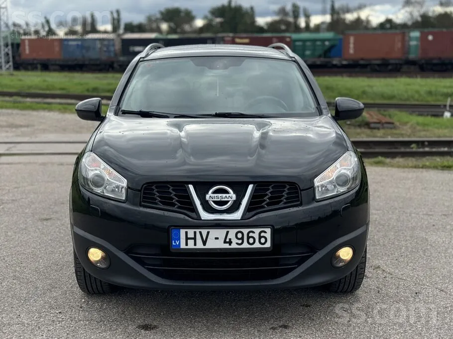 Nissan Qashqai 2012 photo 2