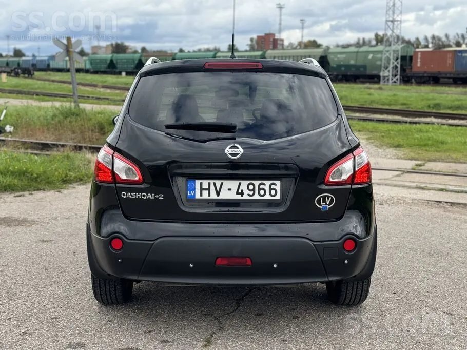 Nissan Qashqai 2012 photo 5