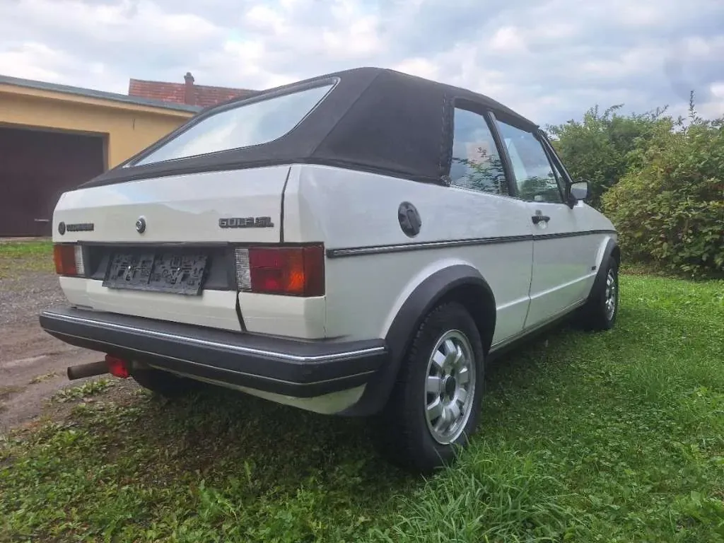 Volkswagen Golf 1986 photo 2