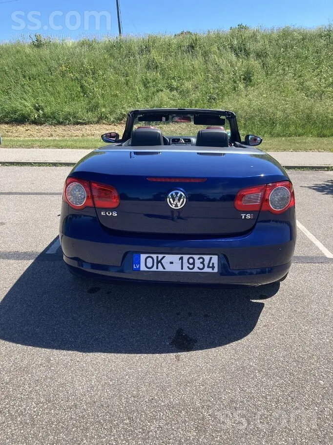 Volkswagen Eos 2010 photo 2