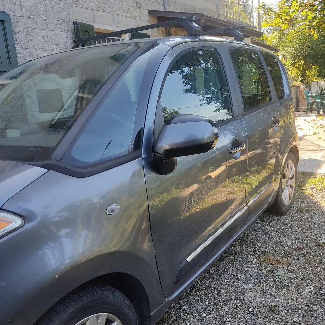 Citroen C3 Picasso 2009 photo 2