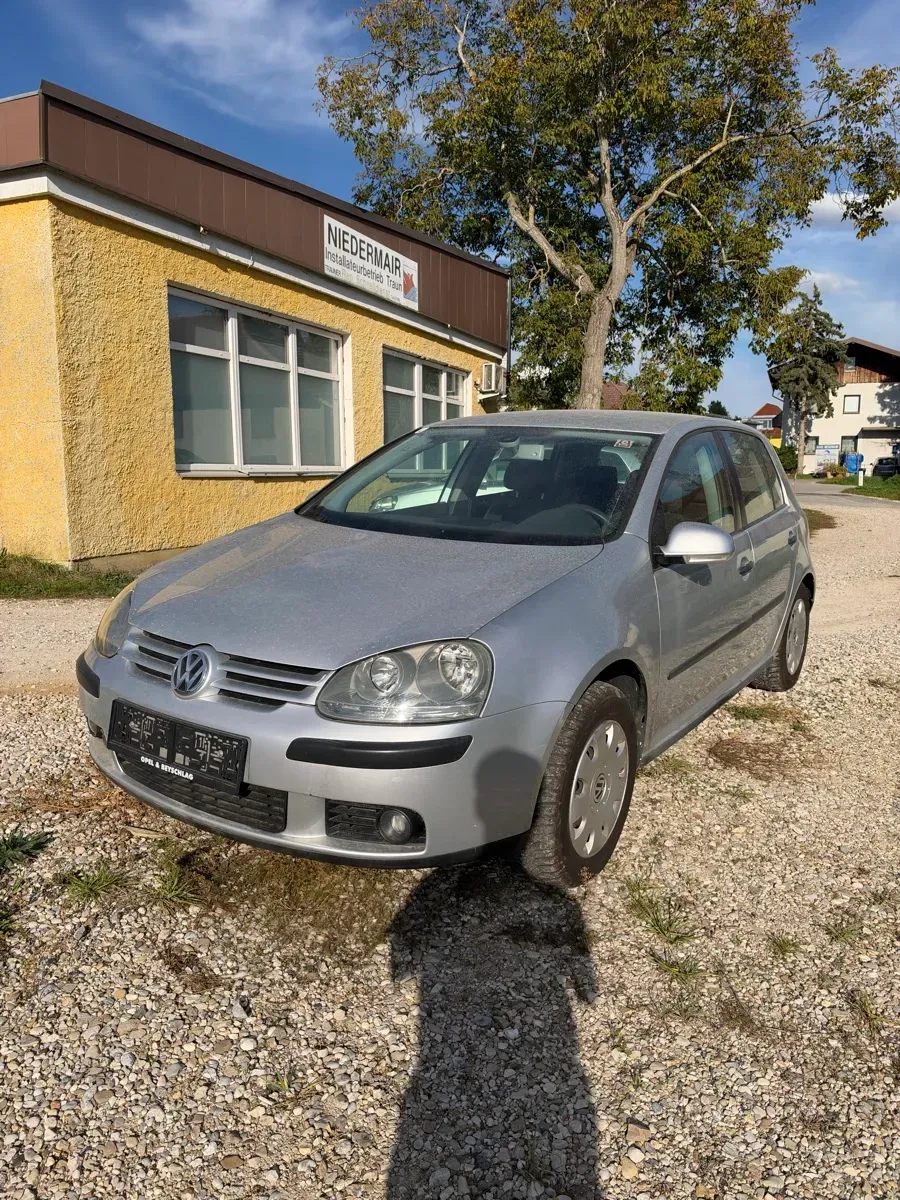 Volkswagen Golf 2003 photo 3