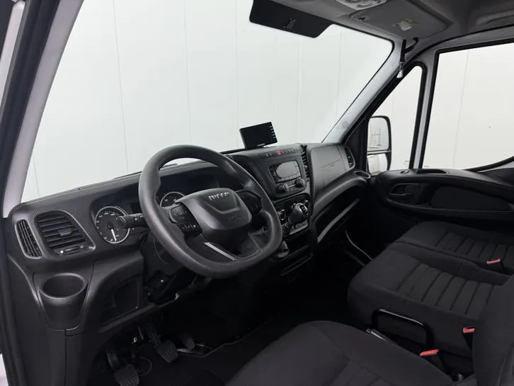 Iveco Daily 2024 photo 3