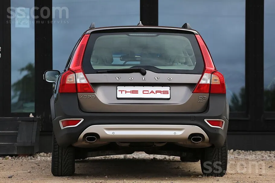 Volvo Xc70 2010 photo 3