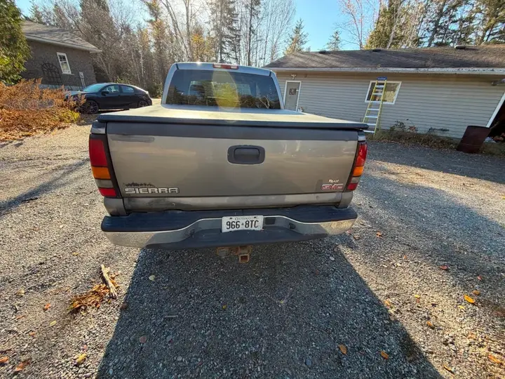 GMC Sierra 2006 photo 4