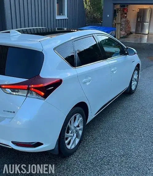 Toyota Auris 2019 photo 5