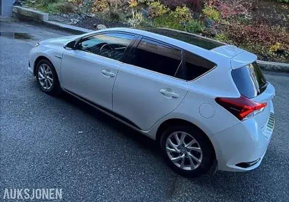Toyota Auris 2019 photo 3