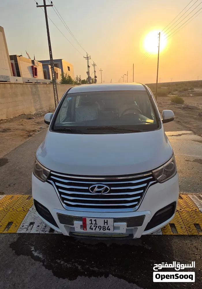 Hyundai Staraks
