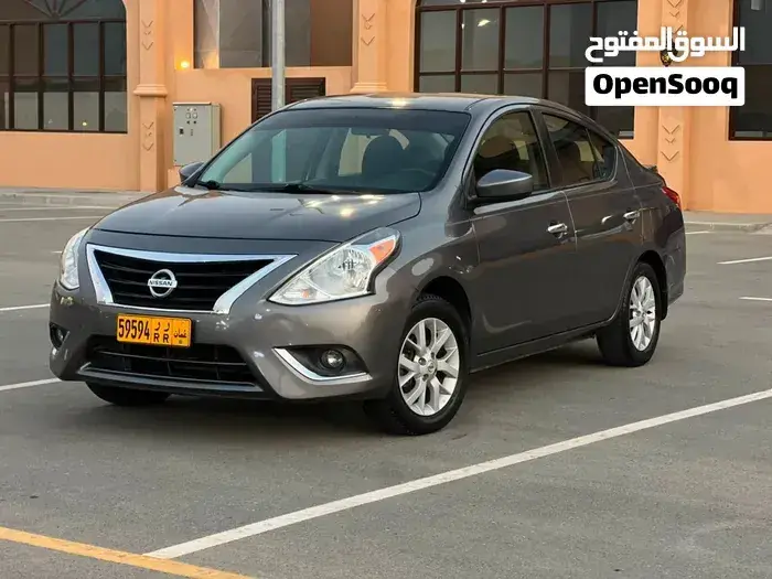 Nissan Versa