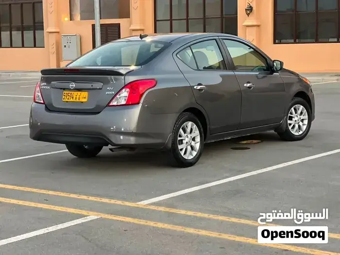 Nissan Versa 2019 photo 2