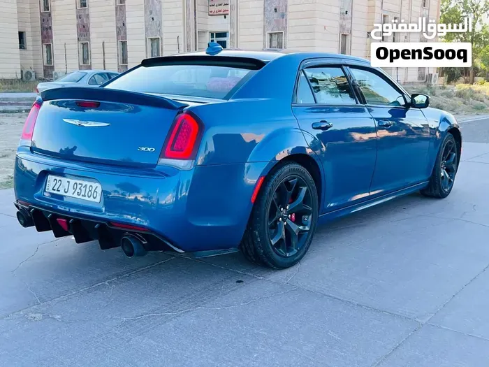 Chrysler 300 2022 photo 2