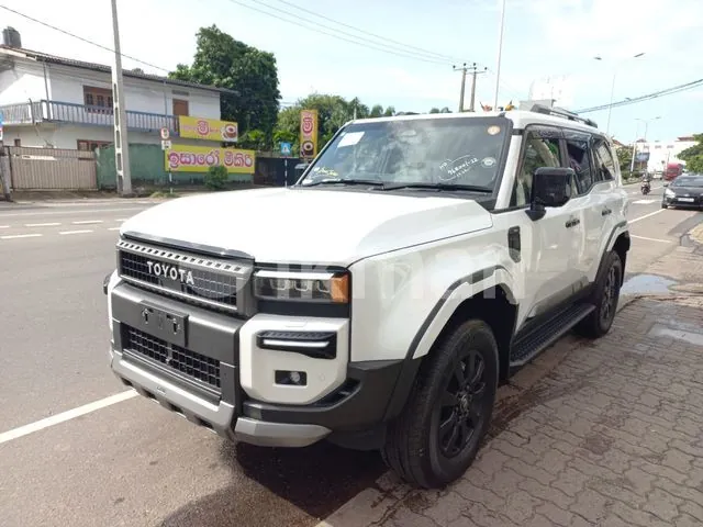 Toyota Land Cruiser Prado 2024 photo 2