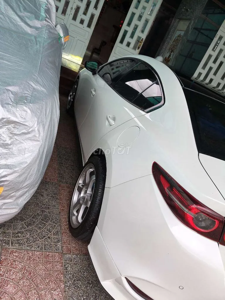 Mazda 3 2023 photo 4