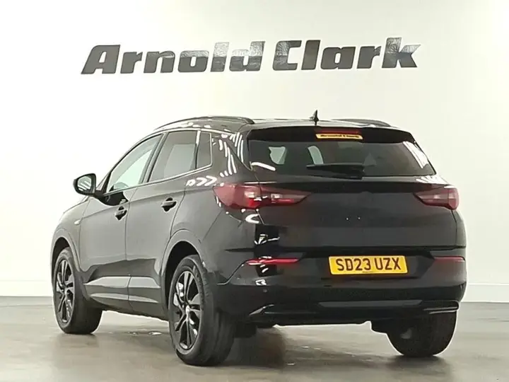 Vauxhall Grandland 2023 photo 2
