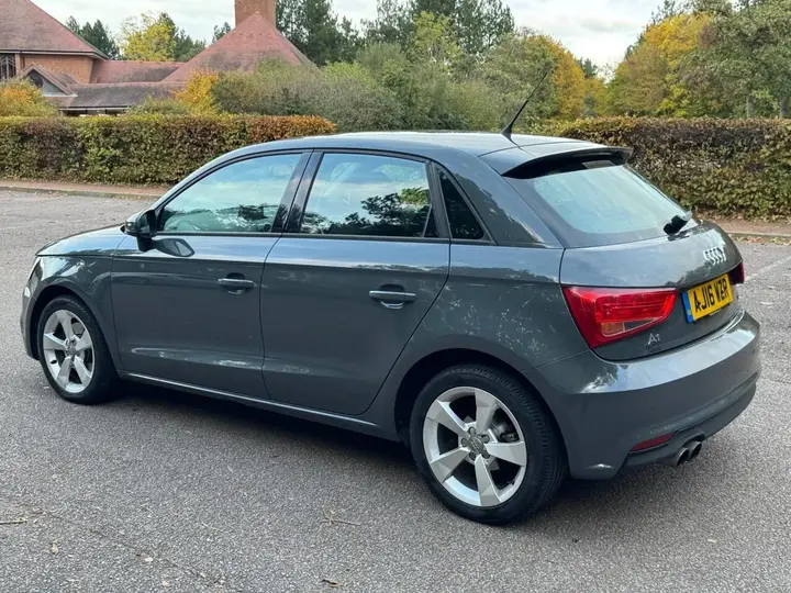 Audi A1 2016 photo 4