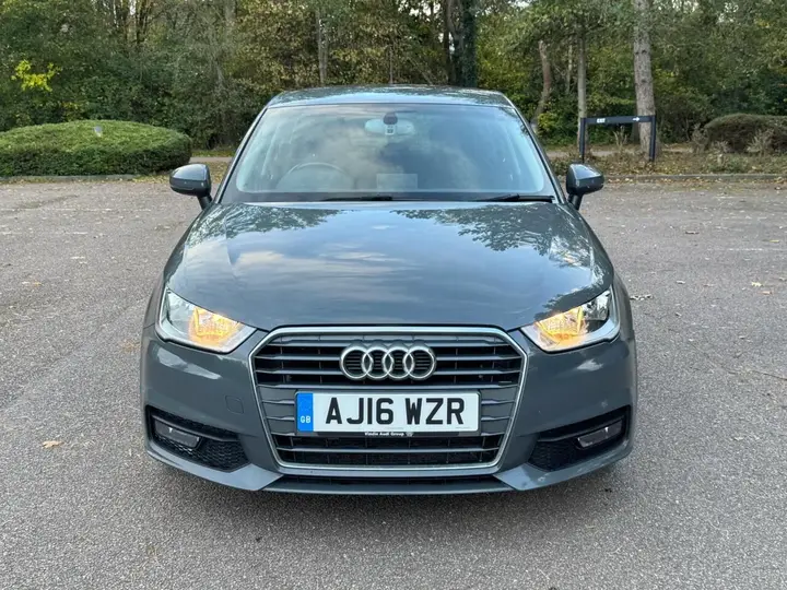Audi A1 2016 photo 2