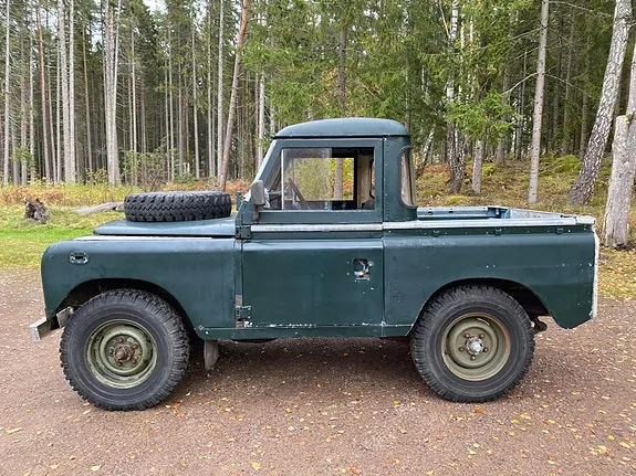Land Rover 88 1973 photo 2