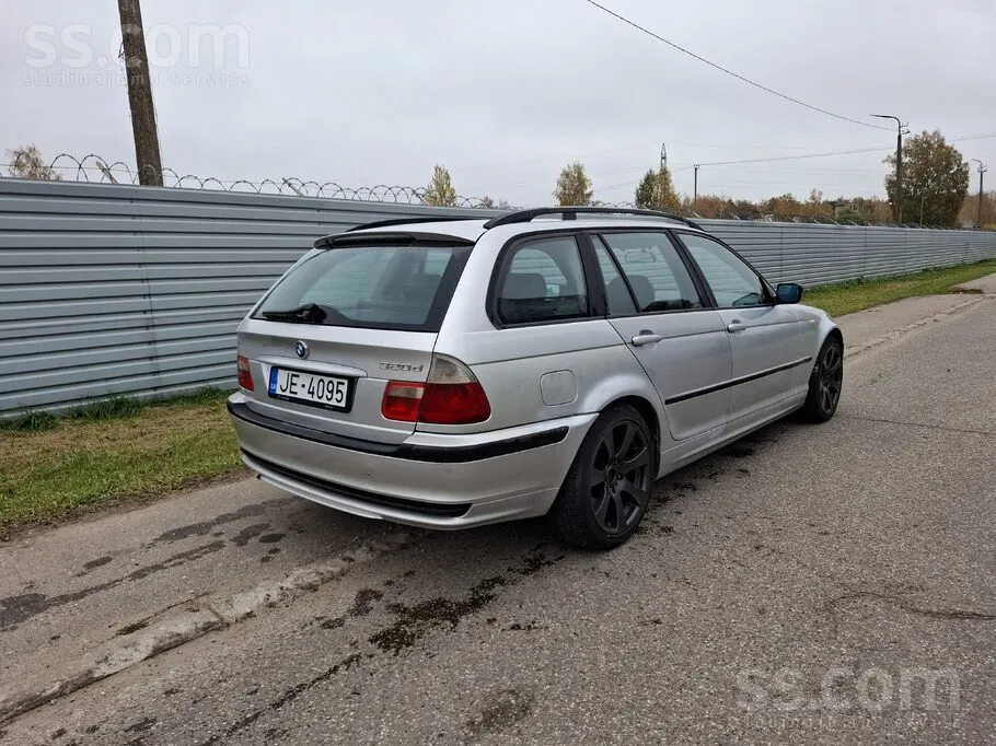 BMW 320 2002 photo 2