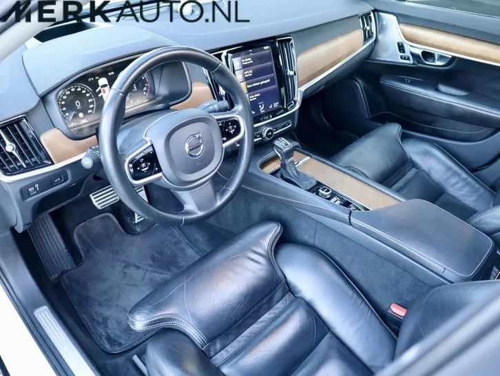 Volvo S90 2016 photo 2