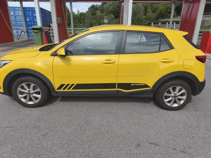 Kia Stonic 2018 photo 2