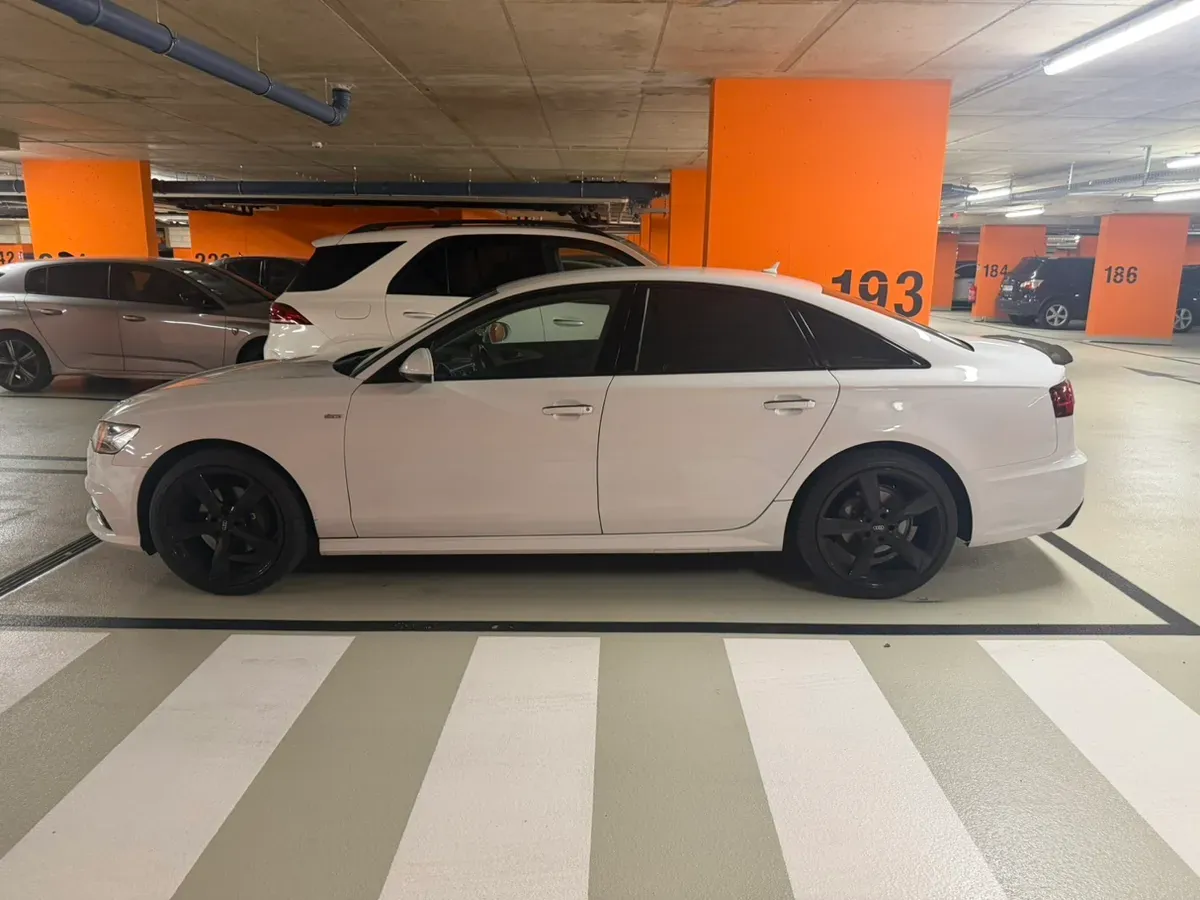 Audi A6 2017 photo 2