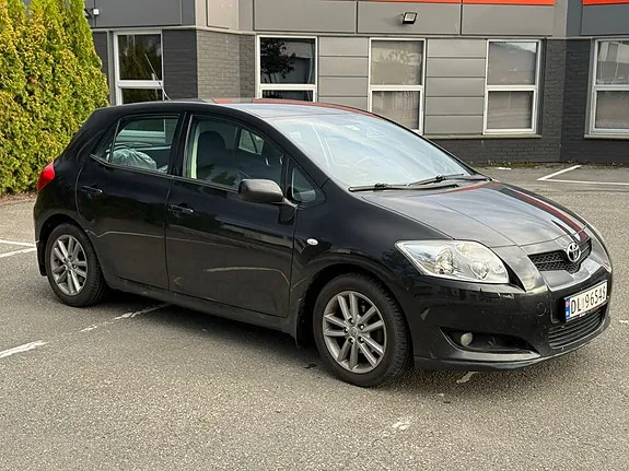 Toyota Auris 2008 photo 3