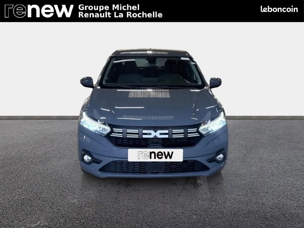 Dacia Sandero 2023 photo 2