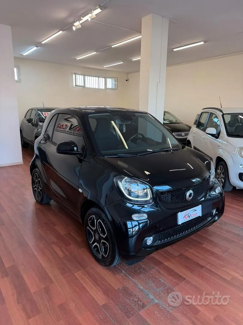 Smart Fortwo 2017 photo 2