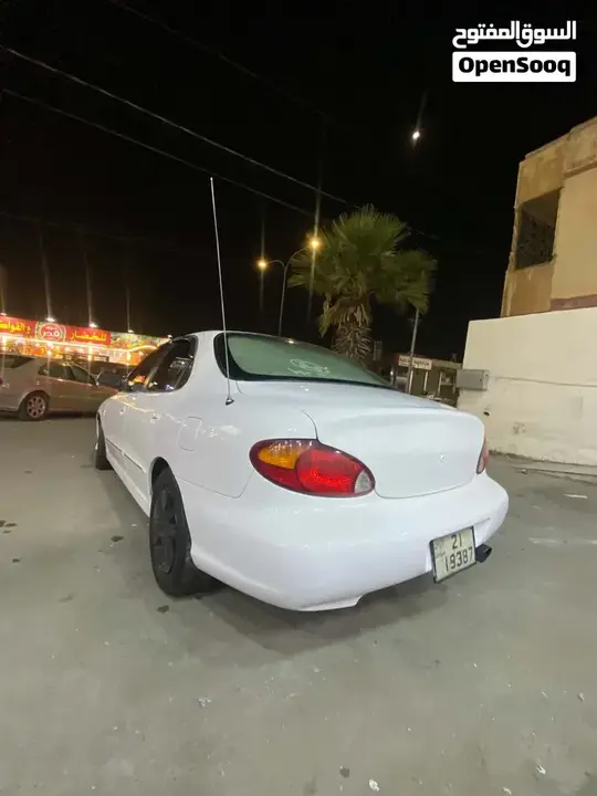 Hyundai Avante 1998 photo 3