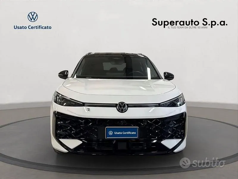 Volkswagen T-Roc 2026 photo 2