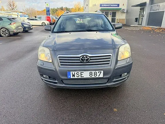 Toyota Avensis 2005 photo 4