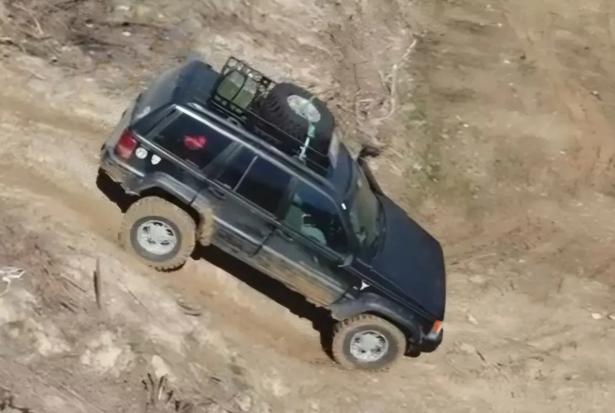 Jeep Grand Cherokee 1996 photo 3