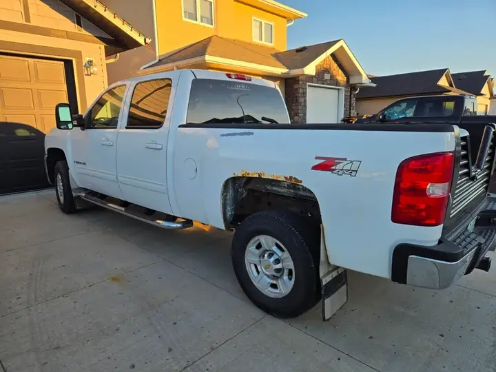 Chevrolet Silverado 2009 photo 2