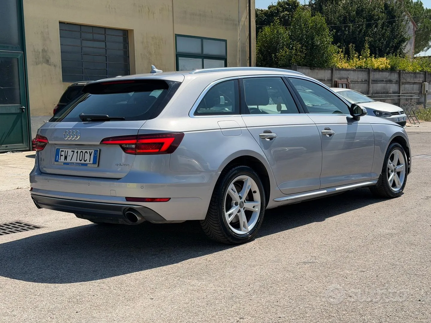 Audi A4 Avant 2017 photo 2