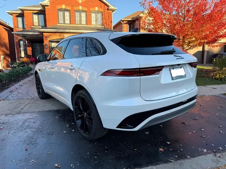 Jaguar F-Pace 2024 photo 3