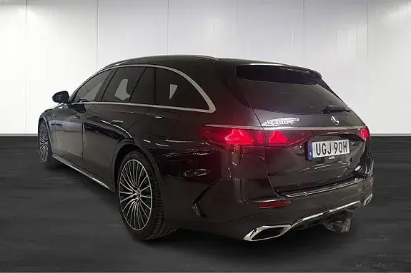 Mercedes-Benz E 300 2025 photo 4