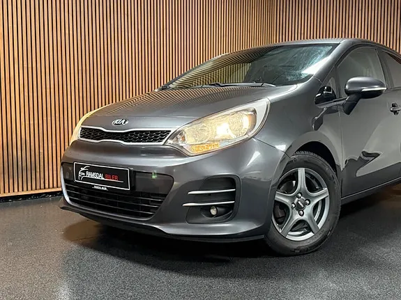Kia Rio 2015 photo 2