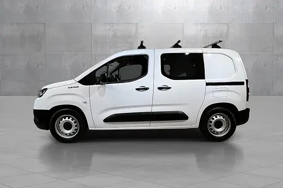 Toyota Proace City 2023 photo 3
