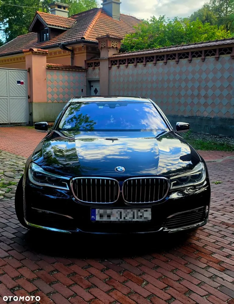 BMW Seria 7 750Li 2017 photo 3