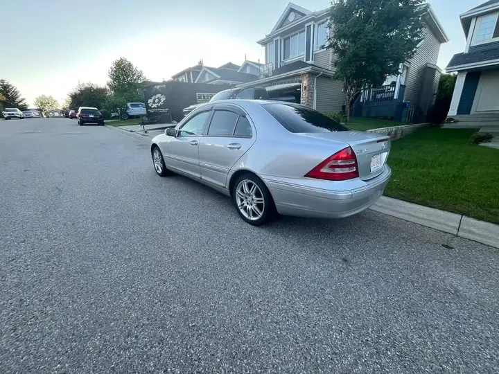 Mercedes-Benz C-Class 2002 photo 4