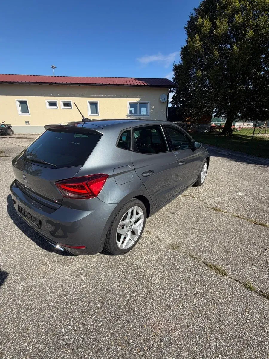 Seat Ibiza 2018 photo 2
