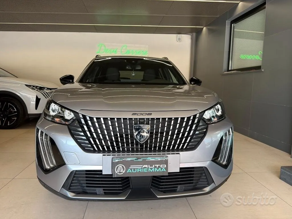 Peugeot 2008 2023 photo 2