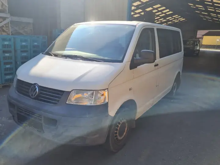 Volkswagen T5 2008 photo 2
